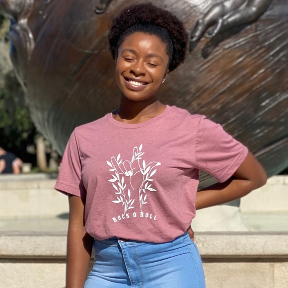 Rock N Roll graphic tshirt - Picture 1 of 2